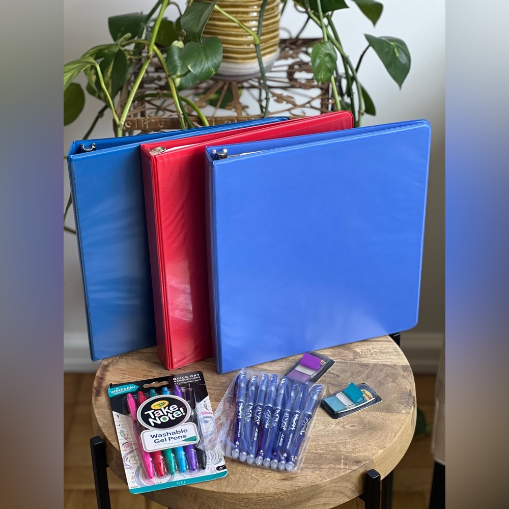 Back to School Super Bundle - 3 EUC 1” Binders and 2 Pen Packs with Extras!!